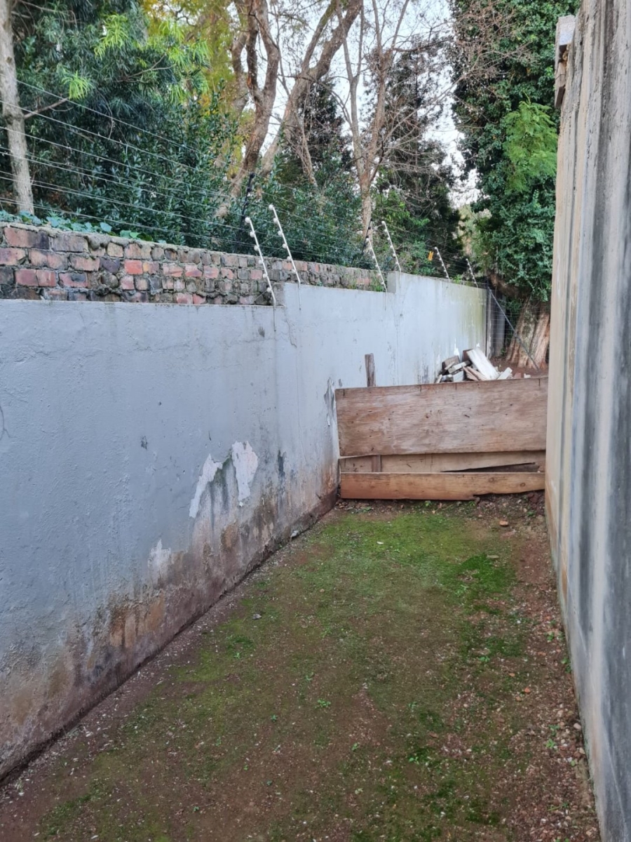8 Bedroom Property for Sale in Saxonwold Gauteng