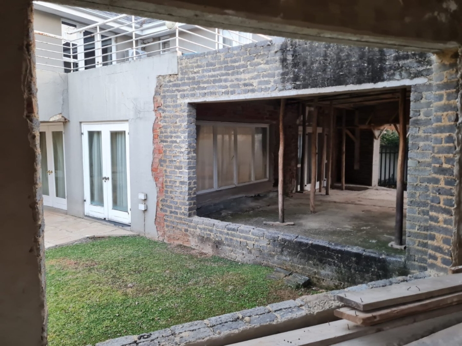 8 Bedroom Property for Sale in Saxonwold Gauteng
