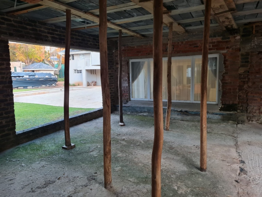 8 Bedroom Property for Sale in Saxonwold Gauteng