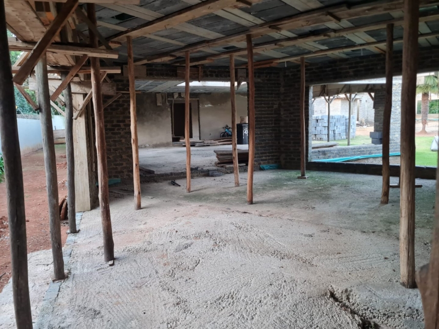 8 Bedroom Property for Sale in Saxonwold Gauteng