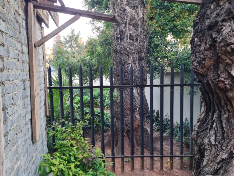 8 Bedroom Property for Sale in Saxonwold Gauteng