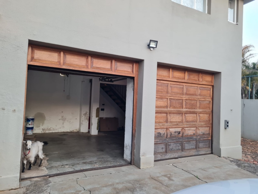 8 Bedroom Property for Sale in Saxonwold Gauteng