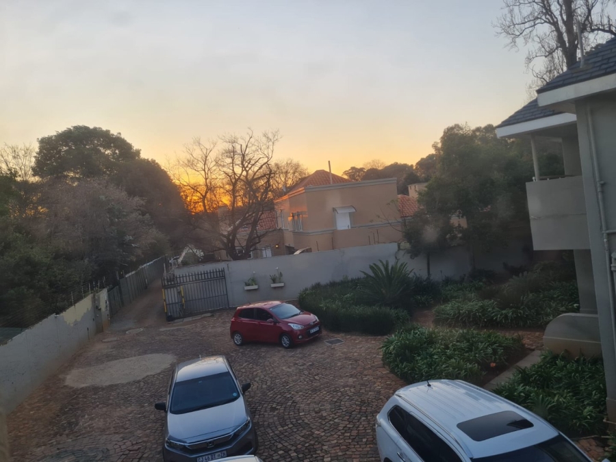 8 Bedroom Property for Sale in Saxonwold Gauteng