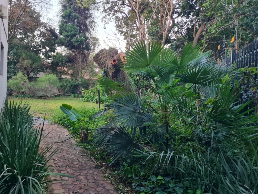 8 Bedroom Property for Sale in Saxonwold Gauteng