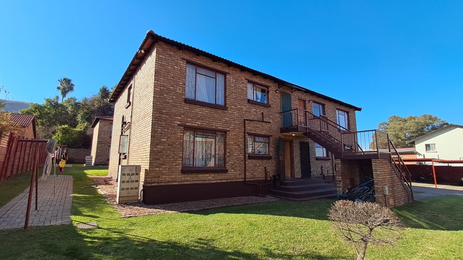 2 Bedroom Property for Sale in Mountain View Gauteng