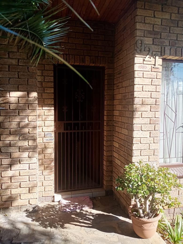 4 Bedroom Property for Sale in Silverton Gauteng