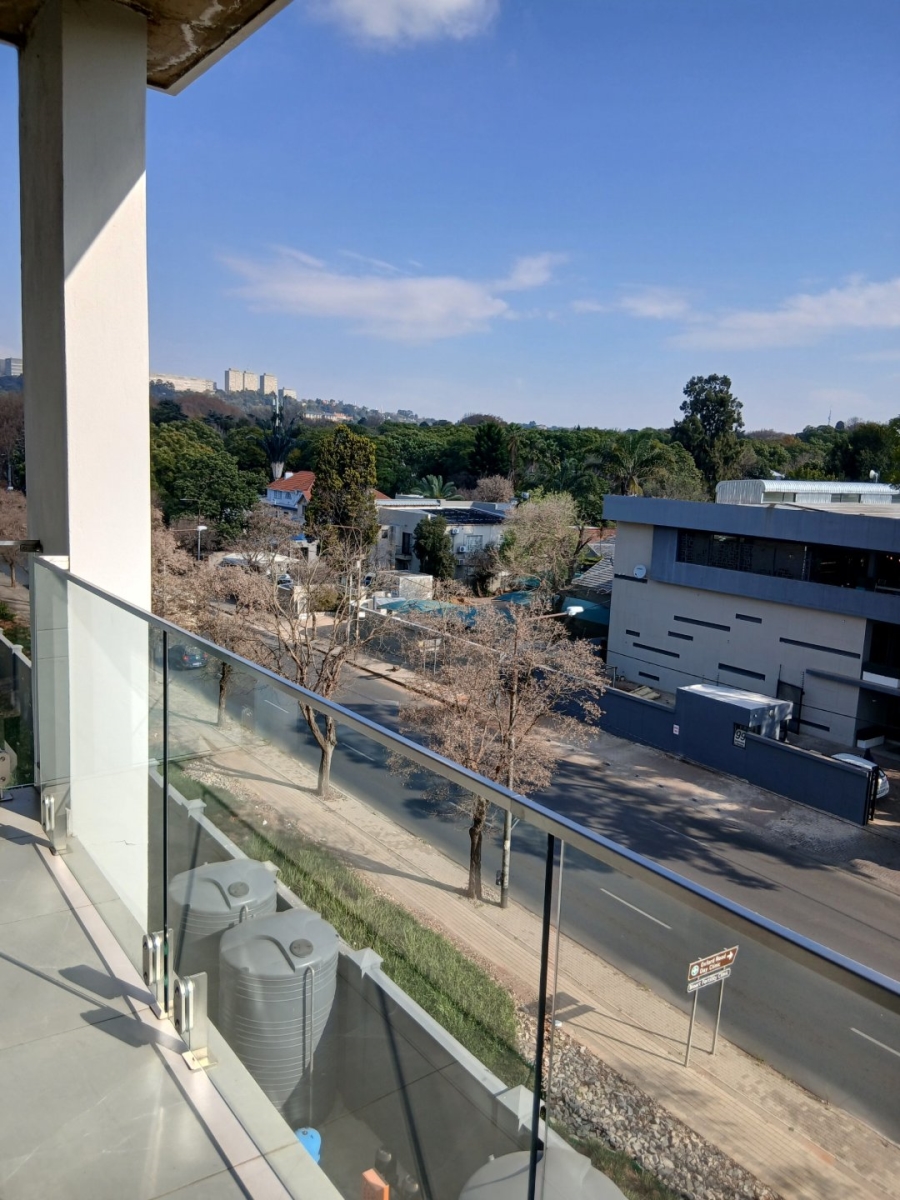 2 Bedroom Property for Sale in Rosebank Gauteng