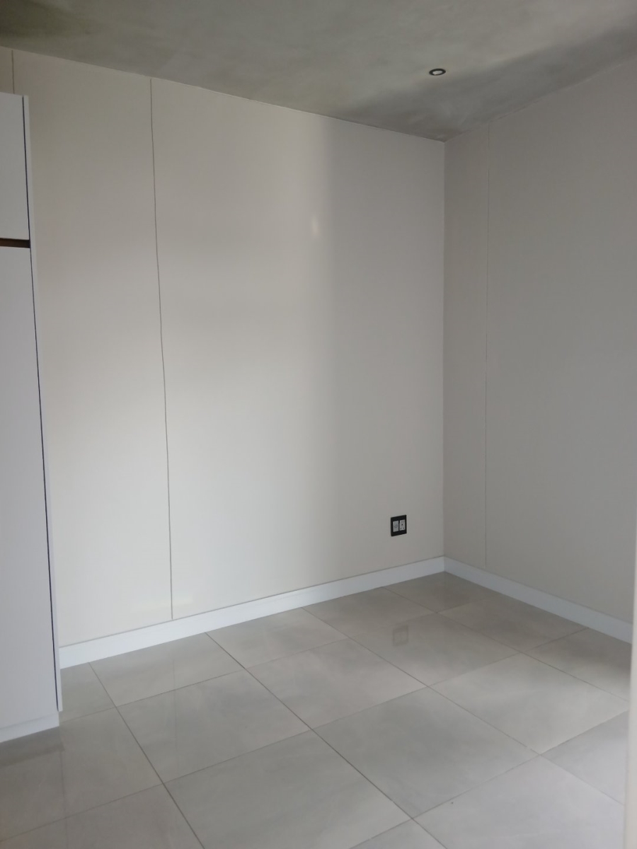 2 Bedroom Property for Sale in Rosebank Gauteng