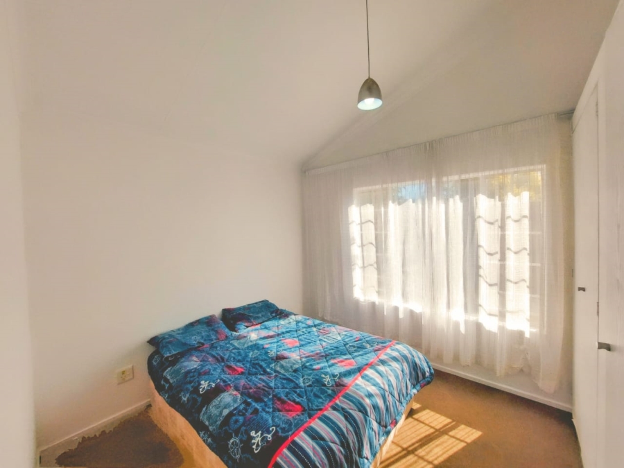 To Let 3 Bedroom Property for Rent in Sonneglans Gauteng