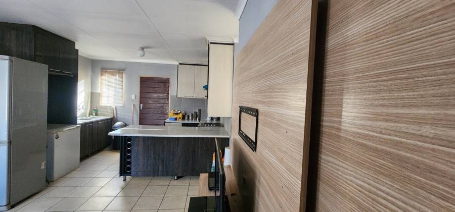 3 Bedroom Property for Sale in Sky City Gauteng