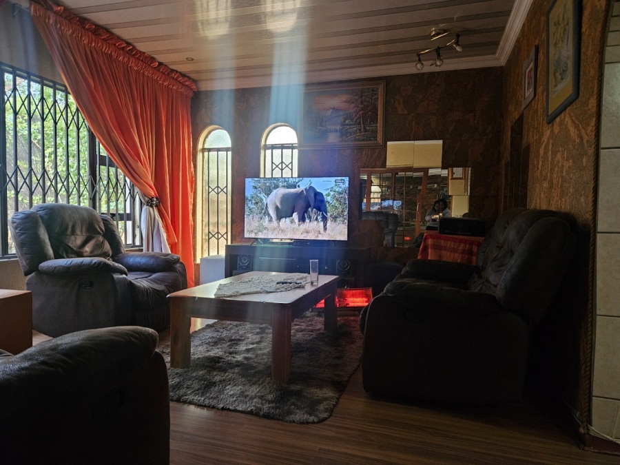 3 Bedroom Property for Sale in Crystal Park Gauteng