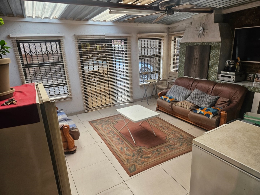 3 Bedroom Property for Sale in Crystal Park Gauteng