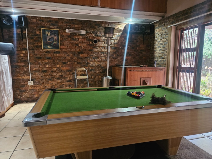 3 Bedroom Property for Sale in Crystal Park Gauteng
