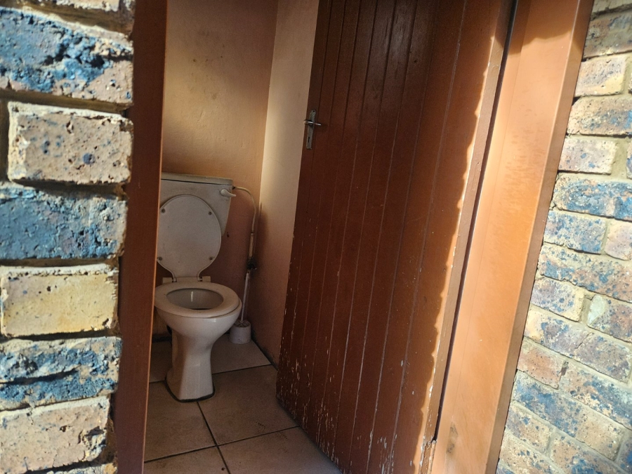 3 Bedroom Property for Sale in Crystal Park Gauteng