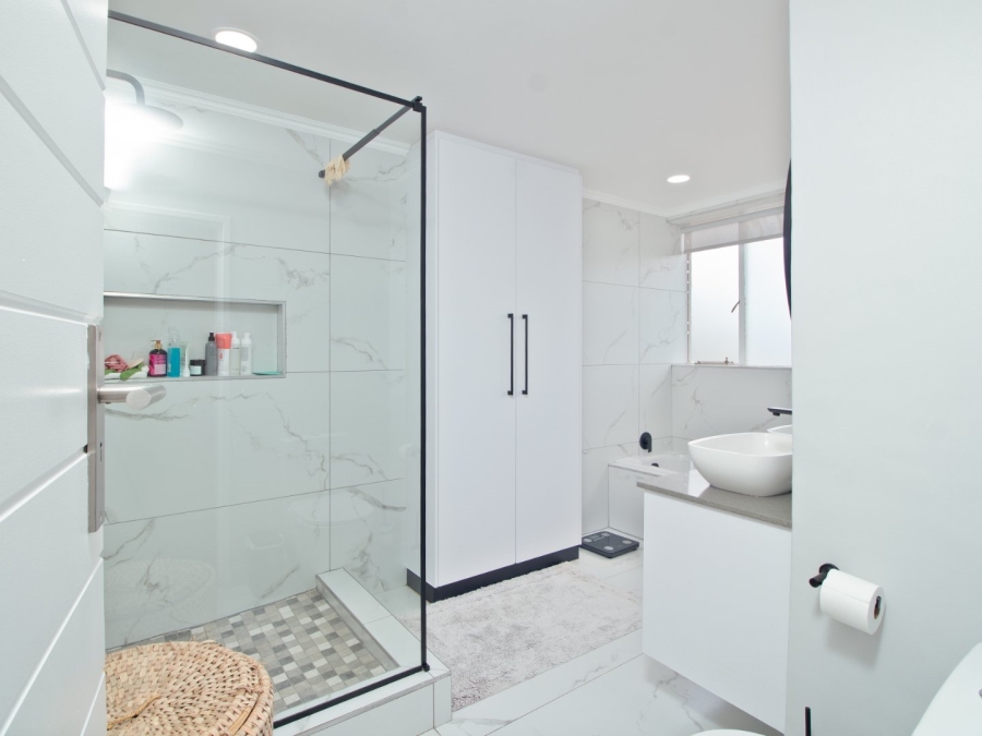  Bedroom Property for Sale in Hyde Park Gauteng