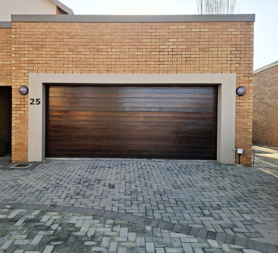 To Let 3 Bedroom Property for Rent in Equestria Gauteng
