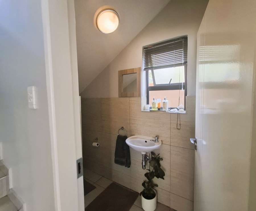 To Let 3 Bedroom Property for Rent in Equestria Gauteng