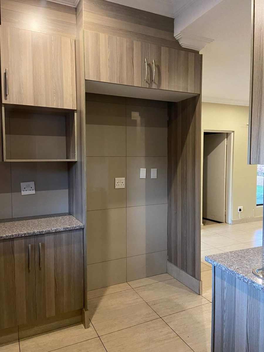 To Let 3 Bedroom Property for Rent in Equestria Gauteng