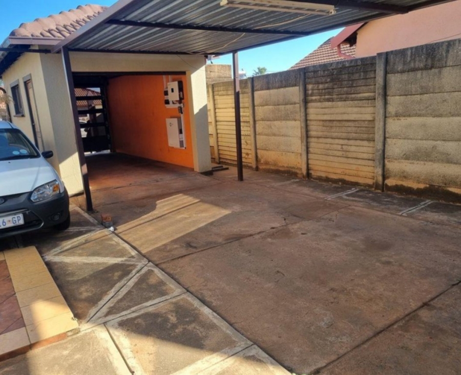 3 Bedroom Property for Sale in The Orchards Gauteng