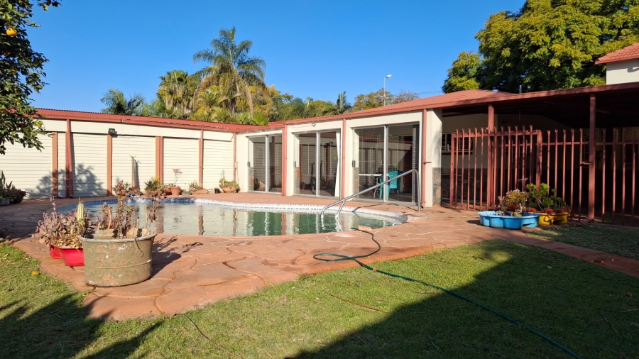 8 Bedroom Property for Sale in Pretoria North Gauteng
