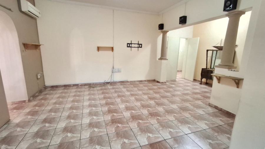 8 Bedroom Property for Sale in Pretoria North Gauteng