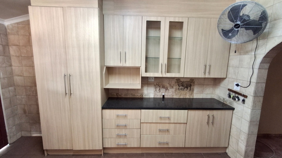 8 Bedroom Property for Sale in Pretoria North Gauteng