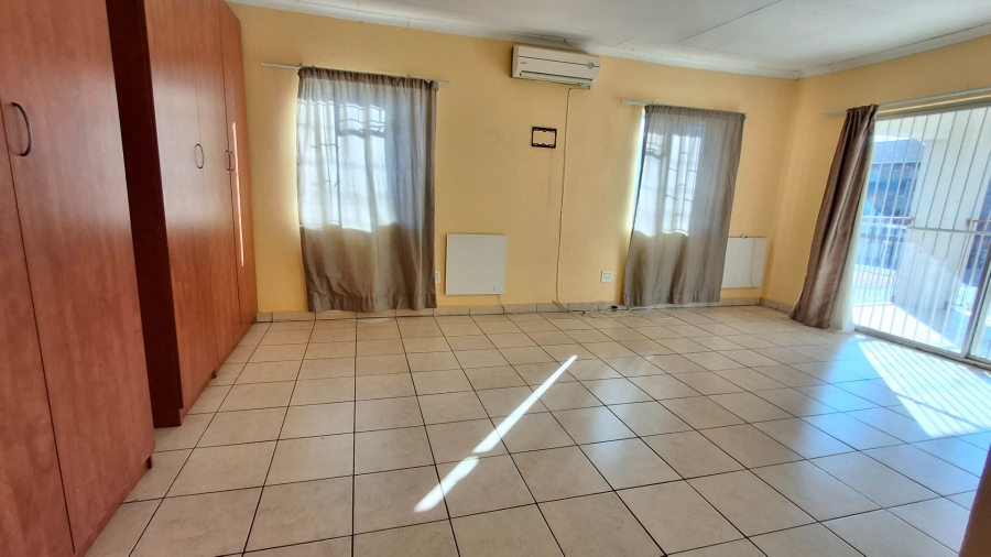8 Bedroom Property for Sale in Pretoria North Gauteng
