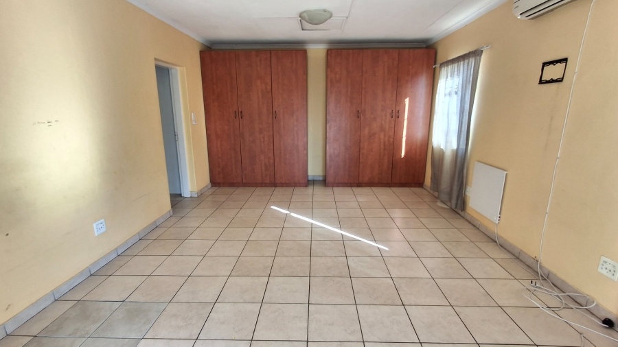 8 Bedroom Property for Sale in Pretoria North Gauteng