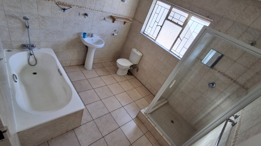 8 Bedroom Property for Sale in Pretoria North Gauteng