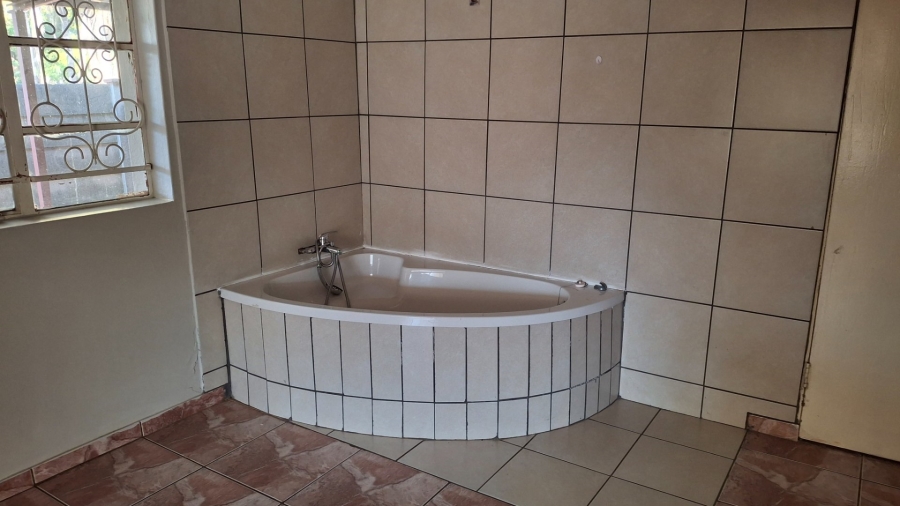 8 Bedroom Property for Sale in Pretoria North Gauteng