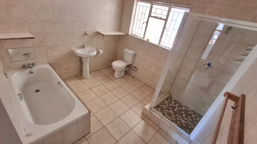 8 Bedroom Property for Sale in Pretoria North Gauteng