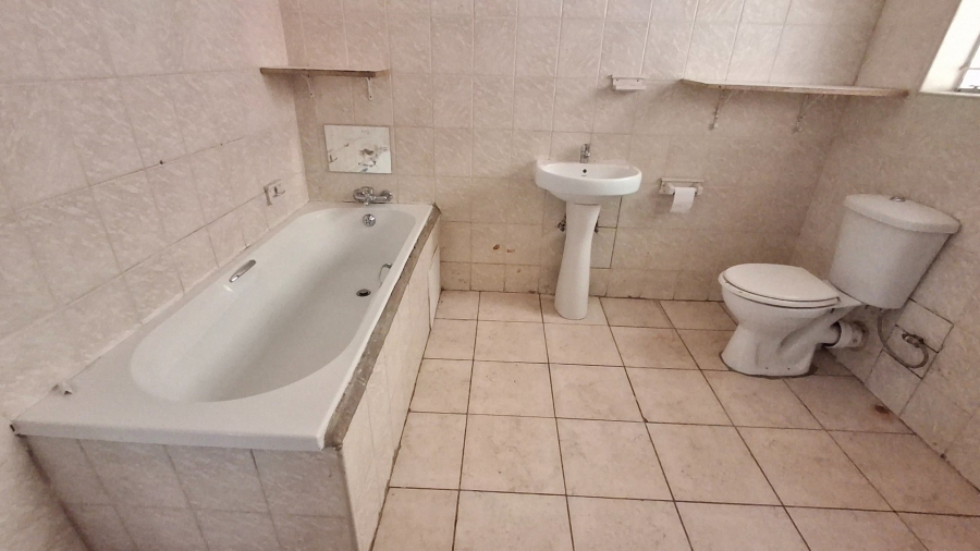 8 Bedroom Property for Sale in Pretoria North Gauteng