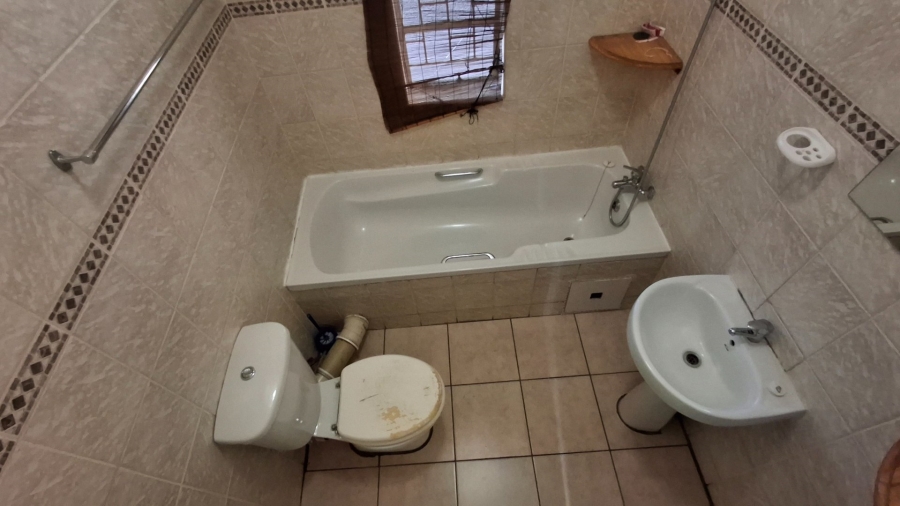 8 Bedroom Property for Sale in Pretoria North Gauteng