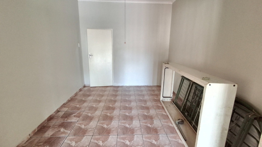 8 Bedroom Property for Sale in Pretoria North Gauteng