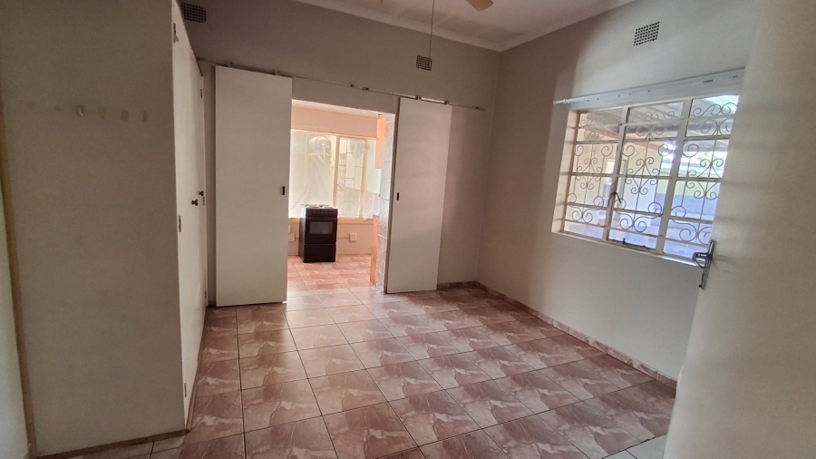 8 Bedroom Property for Sale in Pretoria North Gauteng