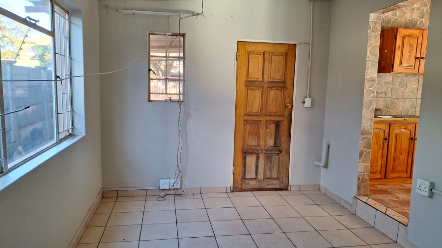8 Bedroom Property for Sale in Pretoria North Gauteng