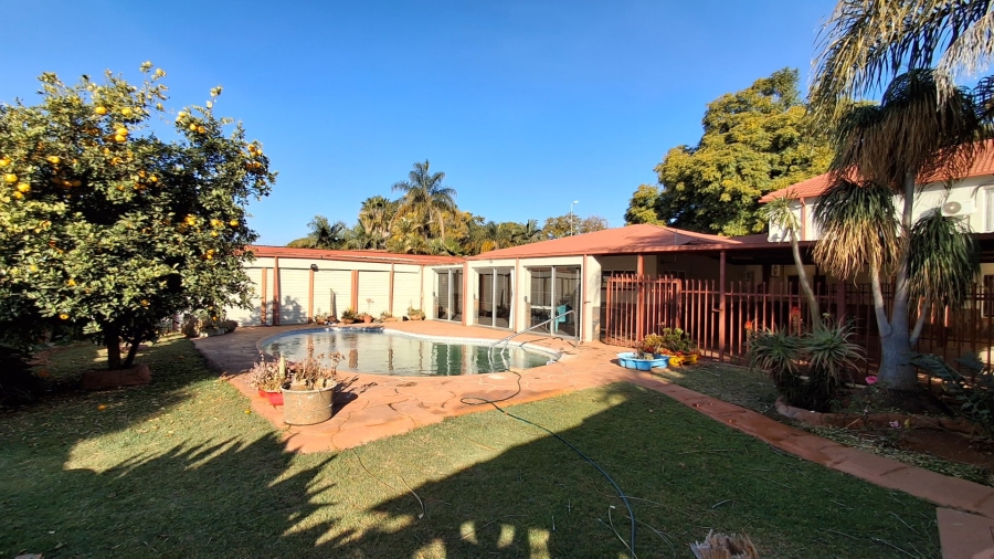 8 Bedroom Property for Sale in Pretoria North Gauteng