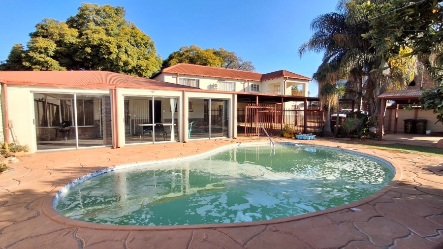 8 Bedroom Property for Sale in Pretoria North Gauteng