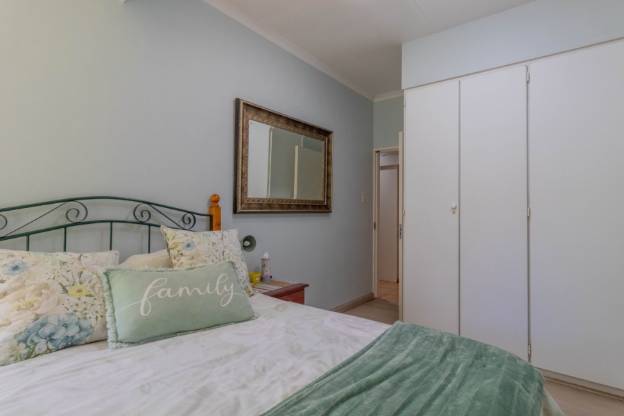 4 Bedroom Property for Sale in Zwartkop Gauteng