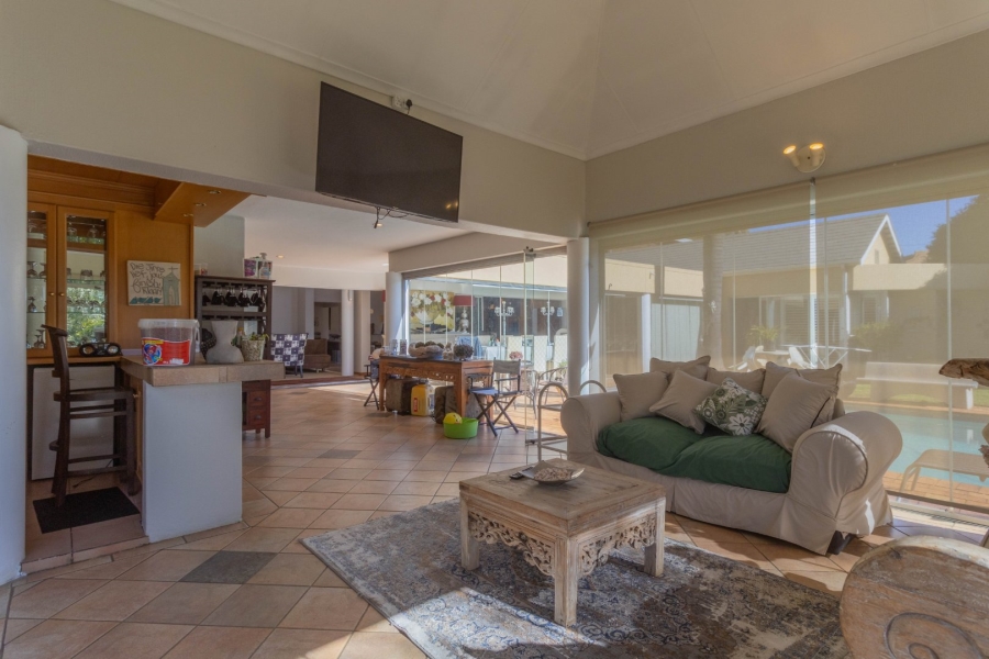 4 Bedroom Property for Sale in Zwartkop Gauteng