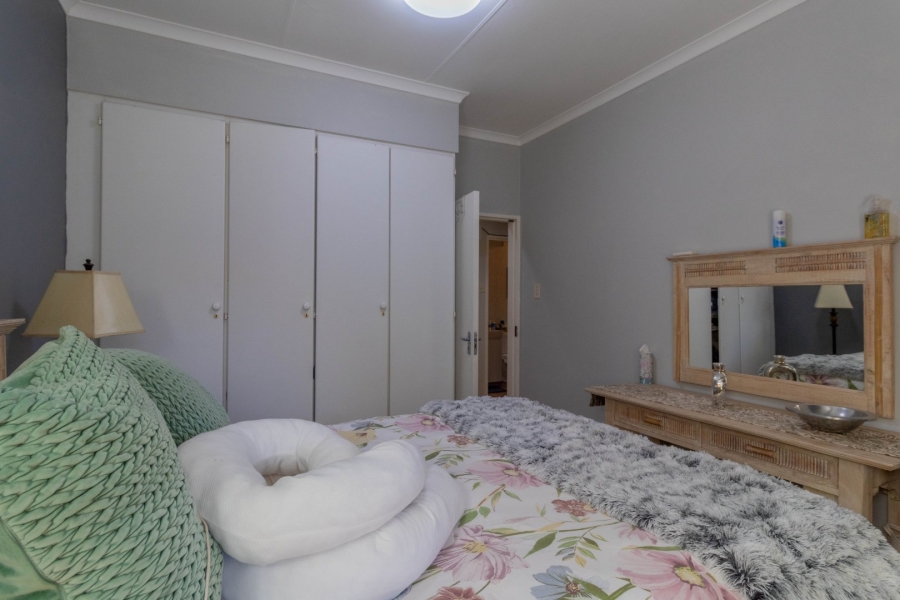 4 Bedroom Property for Sale in Zwartkop Gauteng
