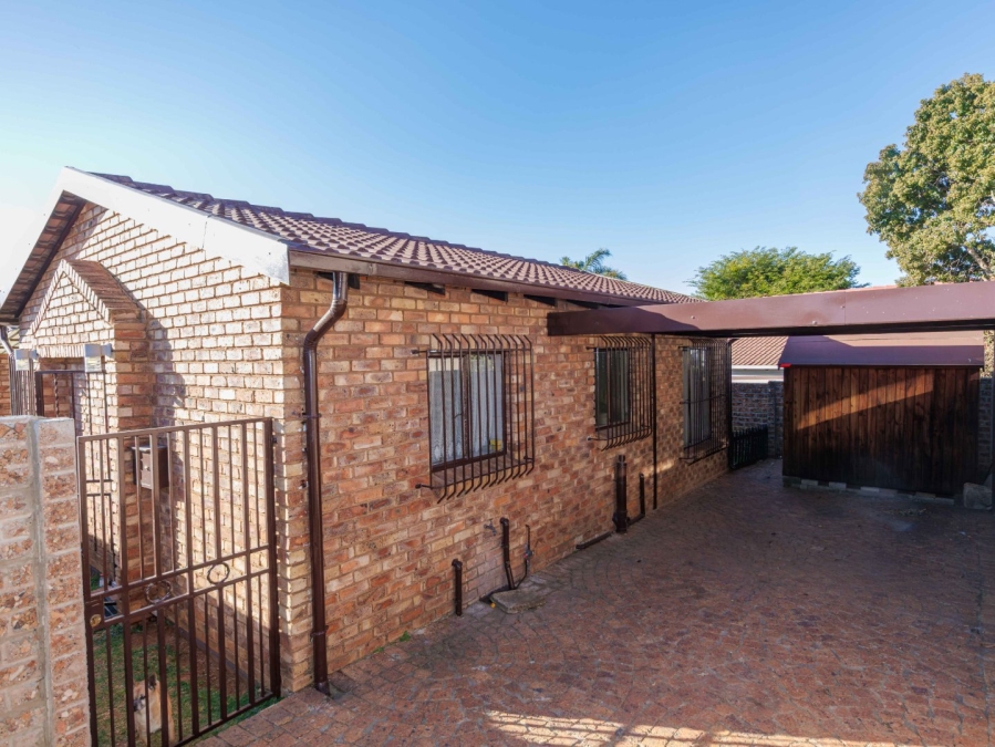 2 Bedroom Property for Sale in Eden Glen Gauteng