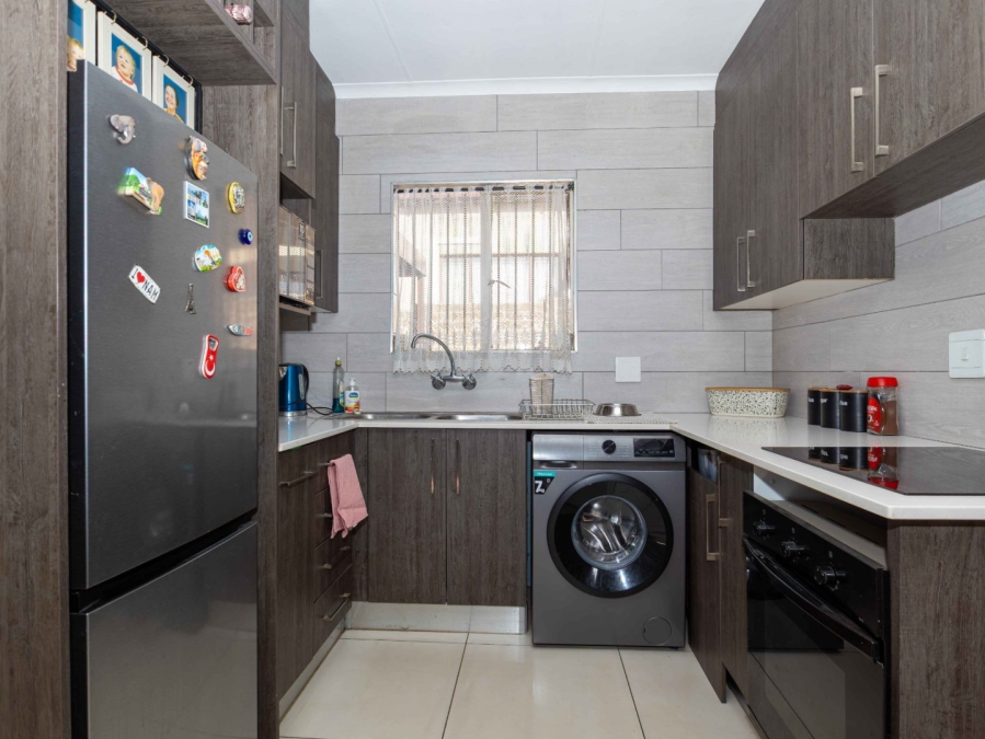 2 Bedroom Property for Sale in Eden Glen Gauteng