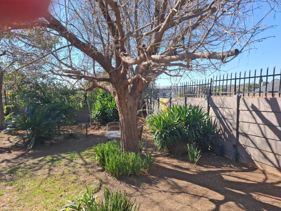 5 Bedroom Property for Sale in Eastleigh Gauteng