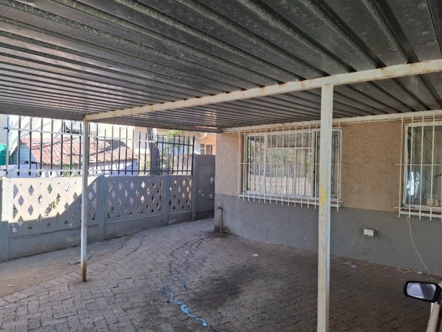 5 Bedroom Property for Sale in Eastleigh Gauteng