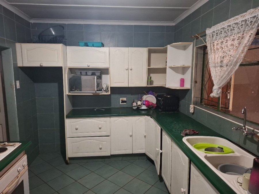 5 Bedroom Property for Sale in Eastleigh Gauteng