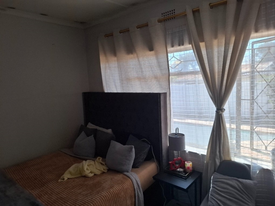 5 Bedroom Property for Sale in Eastleigh Gauteng