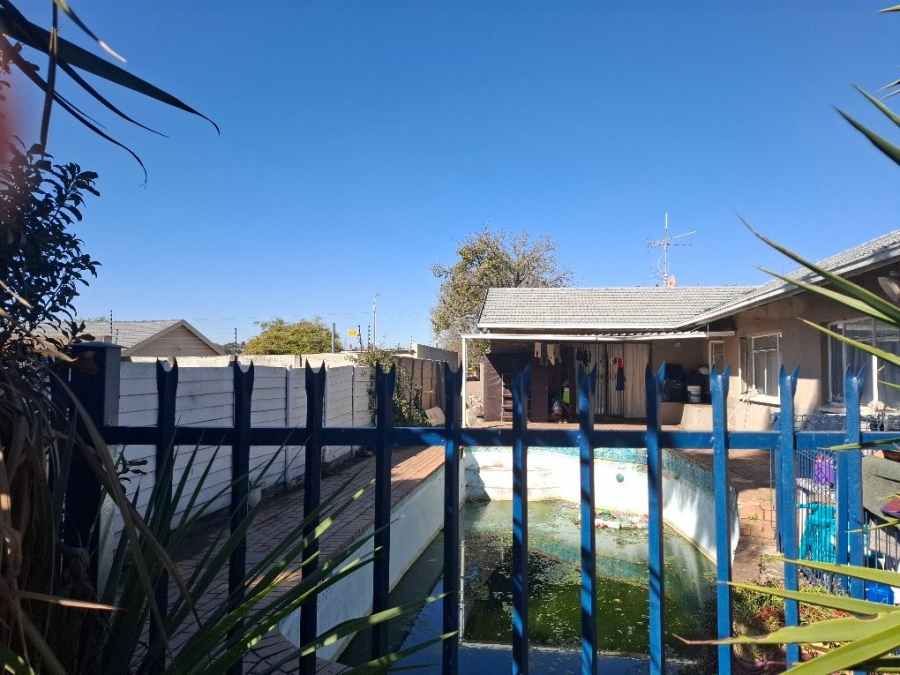5 Bedroom Property for Sale in Eastleigh Gauteng