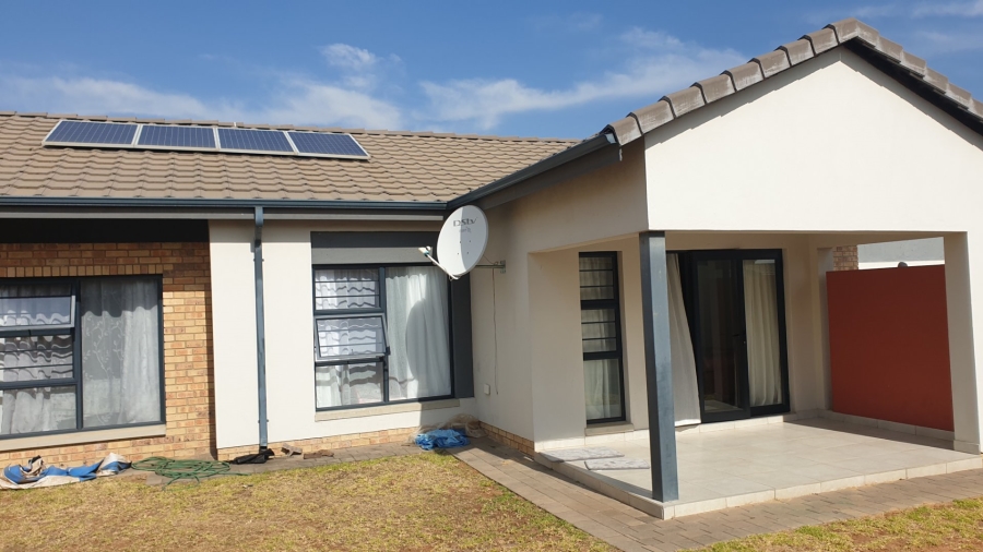 3 Bedroom Property for Sale in Amberfield Gauteng
