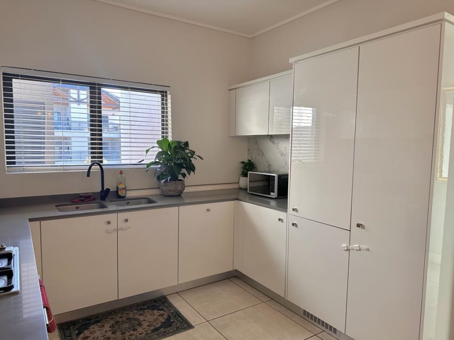 To Let 2 Bedroom Property for Rent in The Polofields Gauteng
